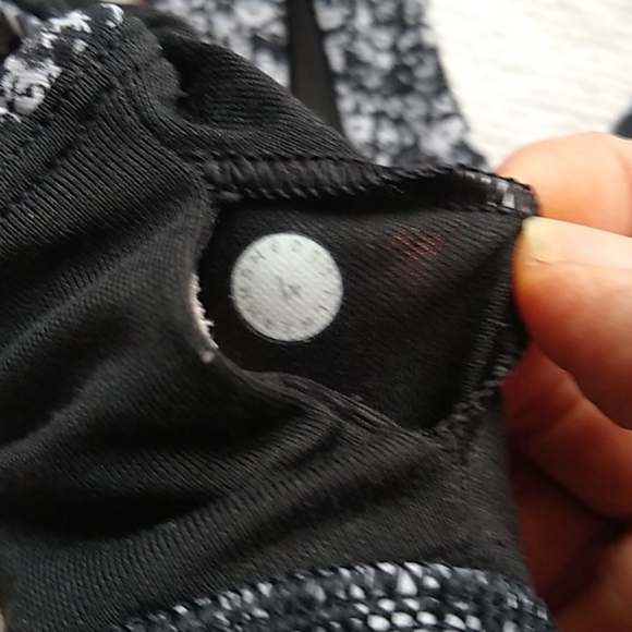 Lululemon Sports Bra - Picture 5 of 7